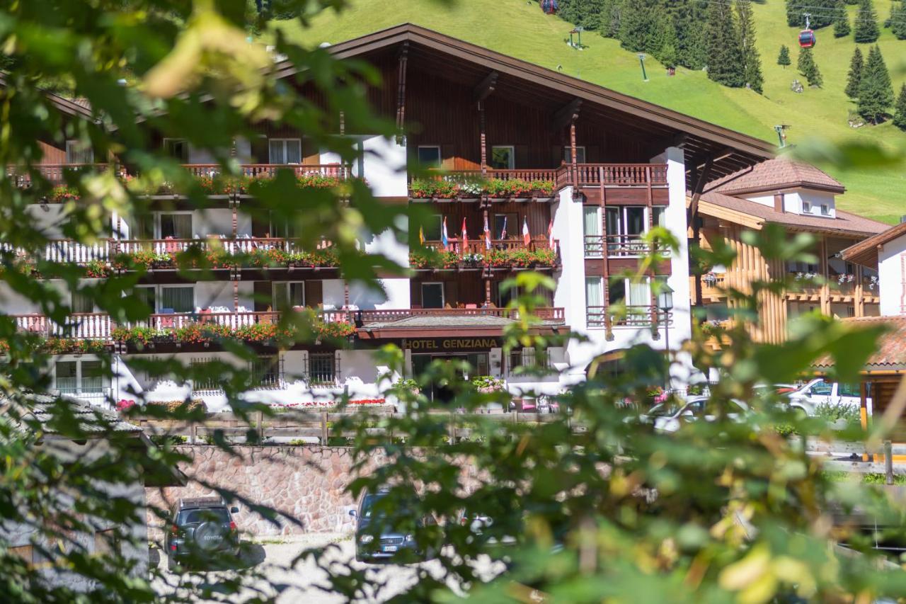 Hotel Genziana Selva di Val Gardena Bagian luar foto